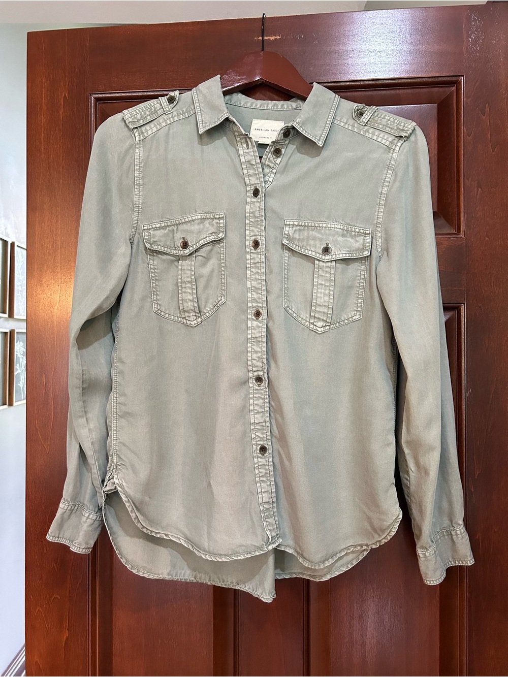 American Eagle Boyfriend Fit Utility Shirt Lyocell Button Up Women’s Small